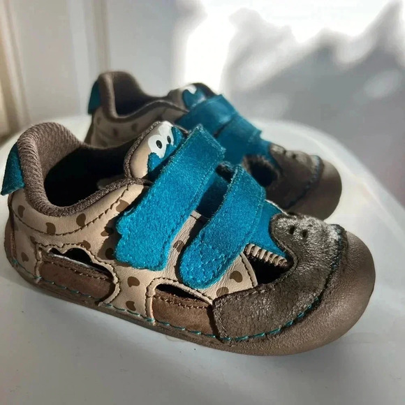 Stride Rite
Cookie Monster First Walker (Infant/Toddler),Cookie Monster 6W size - Picture 11 of 13